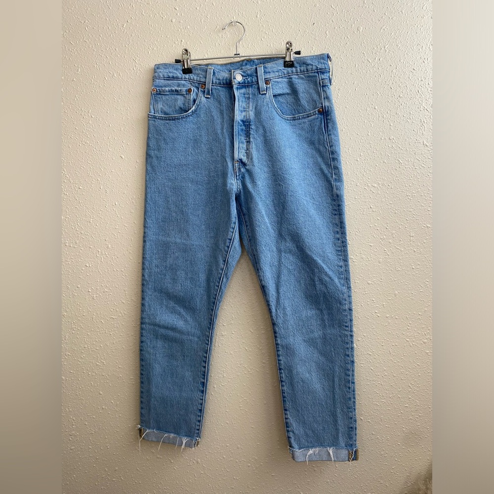 Levi’s 501 skinny filiforme jeans | high rise | light-medium wash | size 31